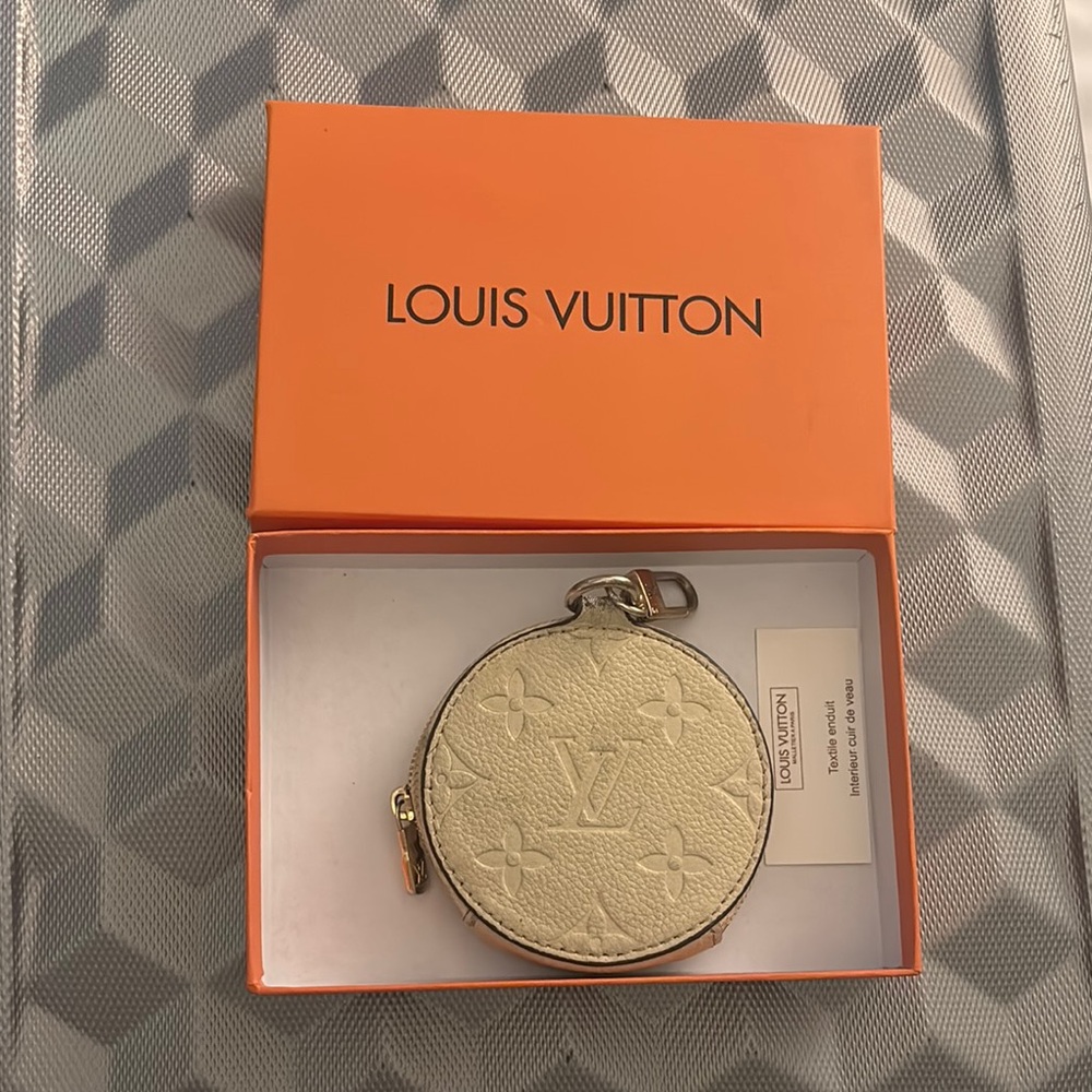 Louis Vuitton Cream Coin Purse